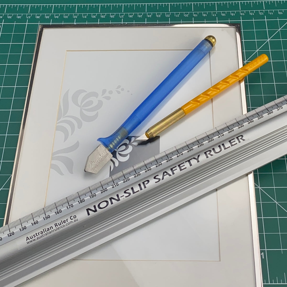 Sfety Ruler Australian Ruler Company - Original Non-Slip Safety Ruler 125cm